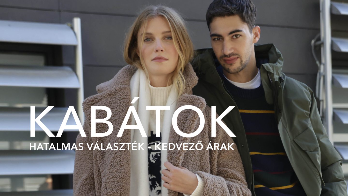 Egy nő és egy férfi kabátban állnak egymás mellett, a nő plüss kabátot, a férfi zöld kabátot visel; a kép szövege: 'Kabátok - Hatalmas választék - Kedvező árak'.